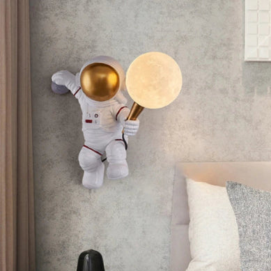 astronaut wall lamp